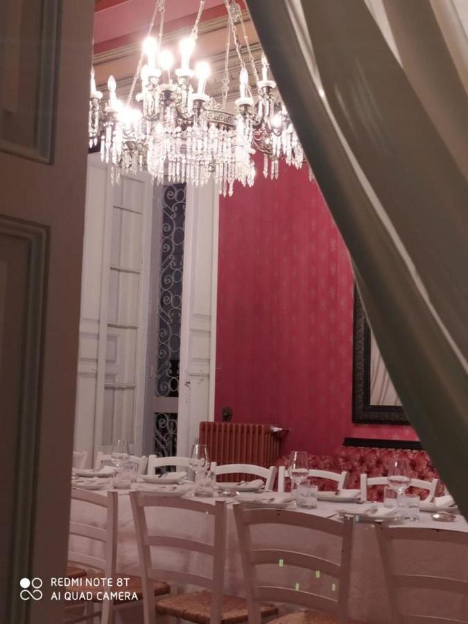 Bed and Breakfast Palazzo Introna Mola di Bari Exterior foto